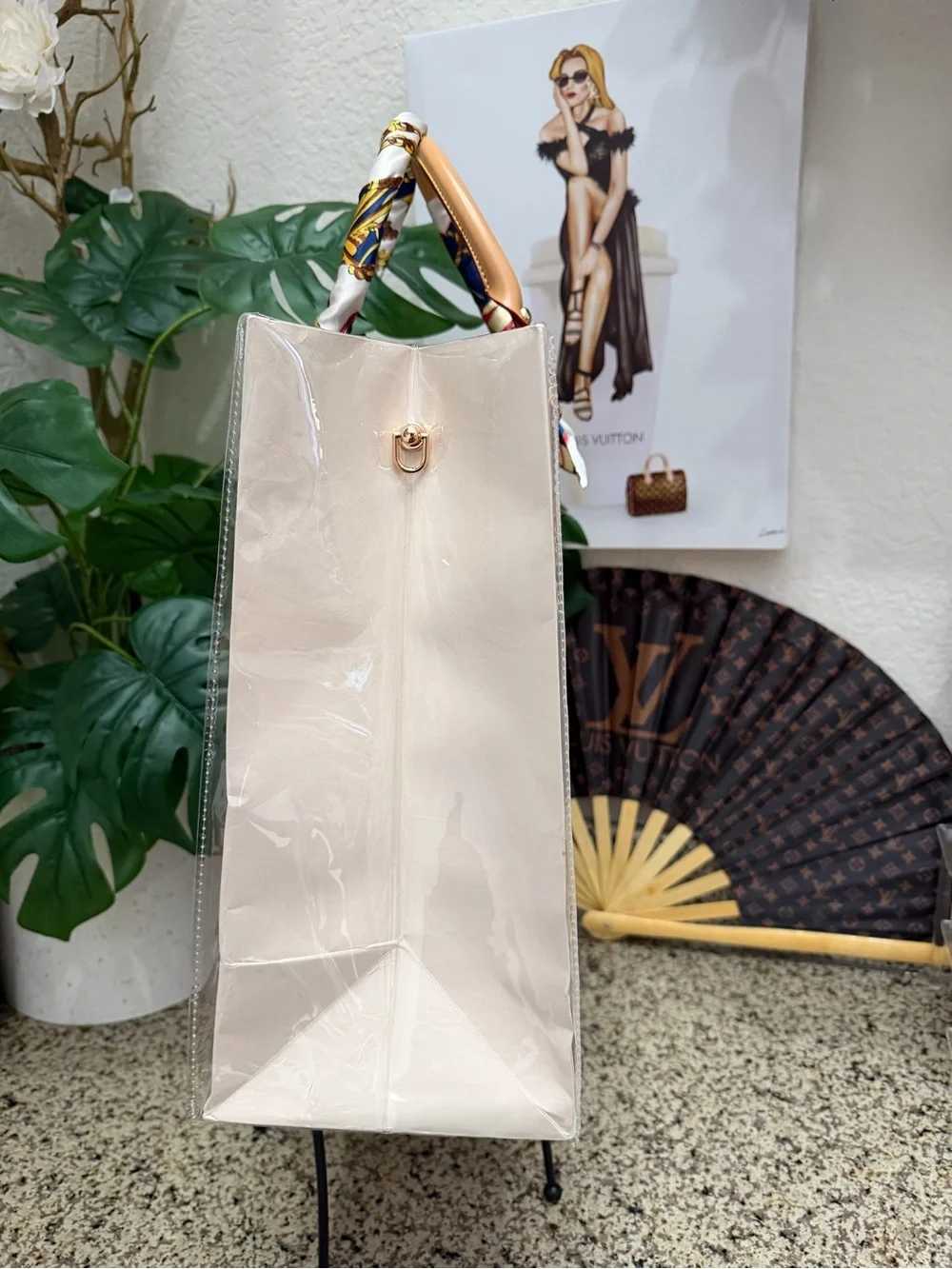 ♥️🤍♥️Louis Vuitton XL Gift Bag Tote♥️🤍♥️ - Picture 6 of 7